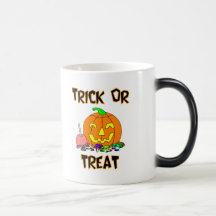 Trick oder Leckerei (Kürbis und Süßigkeit) Tee Tassen