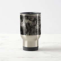 Tropischer Baum Schwarzweiss im Nebel Tee Tasse