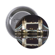 Turm-Brücke reflektiert Buttons