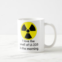 U-235 es HEISS Tasse