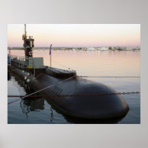 Unterseeboot im Sonnenaufgang Posterdrucke