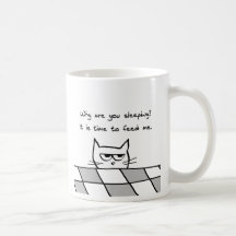 Verärgerte Katze will Sie aus Bett heraus Kaffee Haferl