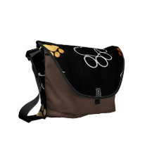 Verfolgt Schritmuster Kuriertasche