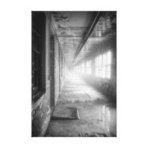 Verlassene Hallen im Nebel-Kunst-Druck Leinwand Drucke