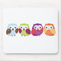 Vier bunte Eulen Mousepads