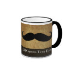 Vintager Text des Schnurrbart-w/Custom Kaffee Tasse