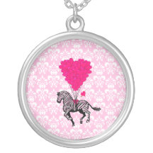 Vintager Zebra u. rosa Herzballone Amulett