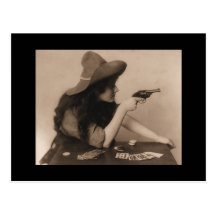Vintages Cowgirl mit Gewehrpostkarte