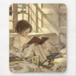 Vintages Kind, das ein Buch, Jessie Willcox Smith  Mauspad