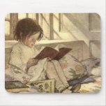 Vintages Kind, das ein Buch, Jessie Willcox Smith  Mauspads