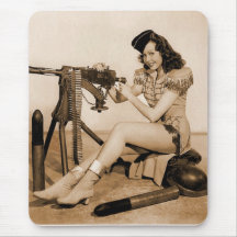 Vintages Retro Frauen-Maschinen-Artillerist-Mädche Mousepads