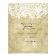 Vintages weißes Blumenhochzeit UAWG Ankündigungskarten