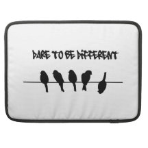 Vögel auf einem Draht - trauen Sie sich, unterschi MacBook Pro Sleeve