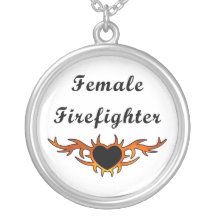 Weibliche Feuerwehrmann-Tätowierung Amuletten