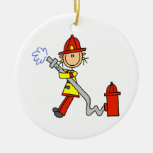 Weiblicher Feuerwehrmann mit Schlauch-T-Shirts und Ornament