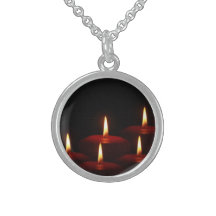Weihnachtsfeiertags-Einführungs-Kerzen-Flammen Amulett