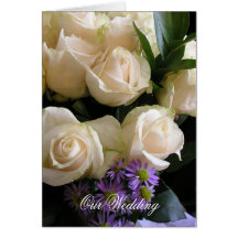 Weiße Rosen, die Einladung Wedding sind Karten