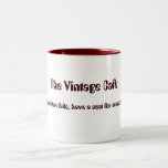 Weißer und roter Becher des Vintagen Cafés Tee Haferl