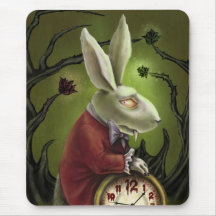 Weißes Vampirs-Kaninchen Mousepads