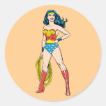 Wunder-Frau stehend Runde Sticker