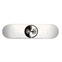 Yin Yang Baum des Leben-Schwarzen u. des Weiß Personalisierte Skateboarddecks