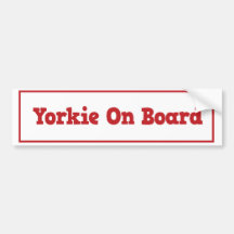 Yorkie an Bord des Autoaufklebers