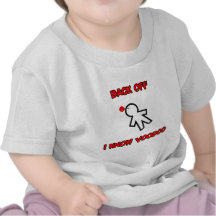 Ziehen Sie sich mich kennen Voodoo-Puppen-magische Shirt