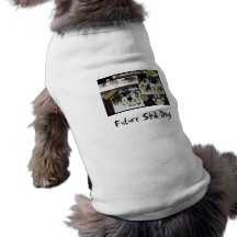 Zukünftiges Schlitten-Hundehaustierhemd