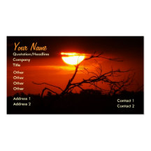 Zwischen der Sonnenuntergang-Visitenkarte