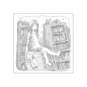 さなやくじ 水色のお部屋で、たくさんある本棚の一つの上に座っている素足の女性のイラスト GUMMISTEMPEL (Prägung)