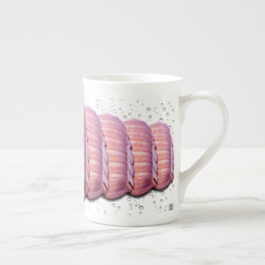 オオグソクムシ "Bathynomus doederleinii" Porzellantasse (Rechts)