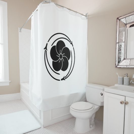 三つ追い松葉に捻じ梅 DUSCHVORHANG (Beispiel)