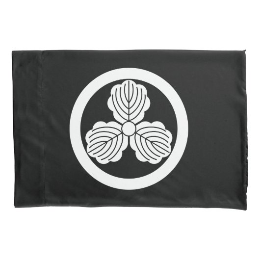 丸に三つ柏 KISSENBEZUG (Vorderseite)
