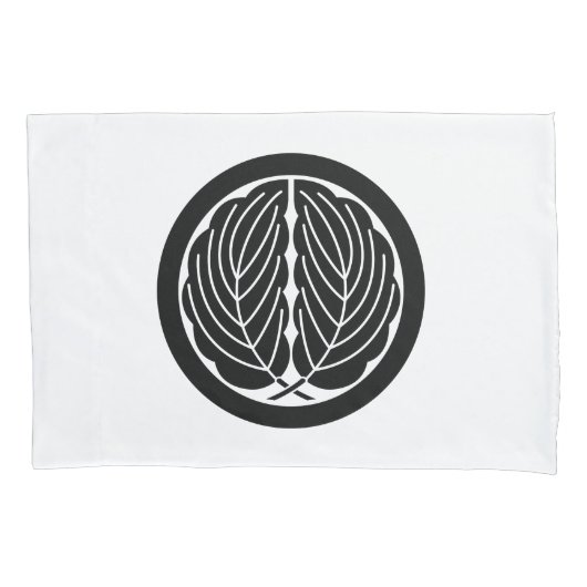 丸に抱き柏 KISSENBEZUG (Vorderseite)