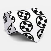 丸 に 四 つ 石 KRAWATTE (Gerollt)