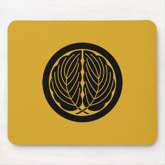 丸 に 抱 き 柏 MOUSEPAD (Vorne)