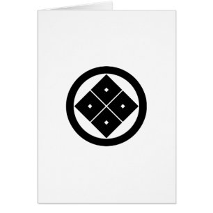 丸 に 隅 立 て 四 つ 目