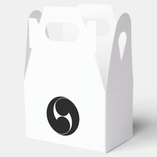 右二つ巴（地抜き） GESCHENKSCHACHTEL (Geöffnet)