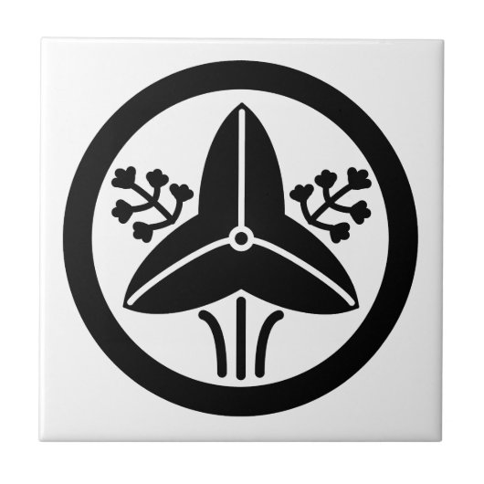 家紋「丸に立ち沢瀉」 FLIESE (Vorderseite)