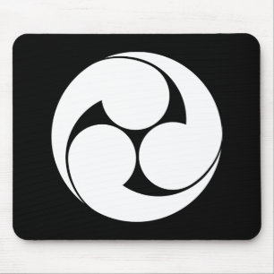 左三つ巴（地抜き） MOUSEPAD