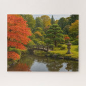 秋の庭園と紅葉の舞｜Autumn Leaves in a Tranquil Garden Puzzle (Horizontal)