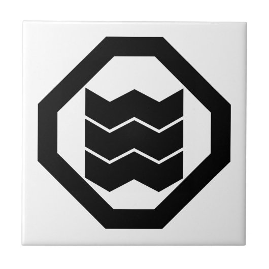 隅切り角に縮み三 FLIESE (Vorderseite)