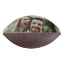 Suche nach foto footballs Jede person