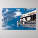 Suche nach weltraumspaziergang poster Erde