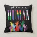 Suche nach menschlich sein kissen Soziale gerechtigkeit