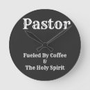 Suche nach schwarzer kaffee wanduhren Jede person