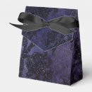 Suche nach lila und blau papier geschenk box Jede person
