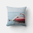 Suche nach zu schwimmen kissen Wasser
