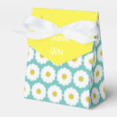 Suche nach muster auf papier geschenk box Blume