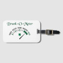 Suche nach alkohol gepäckanhänger Betrunken